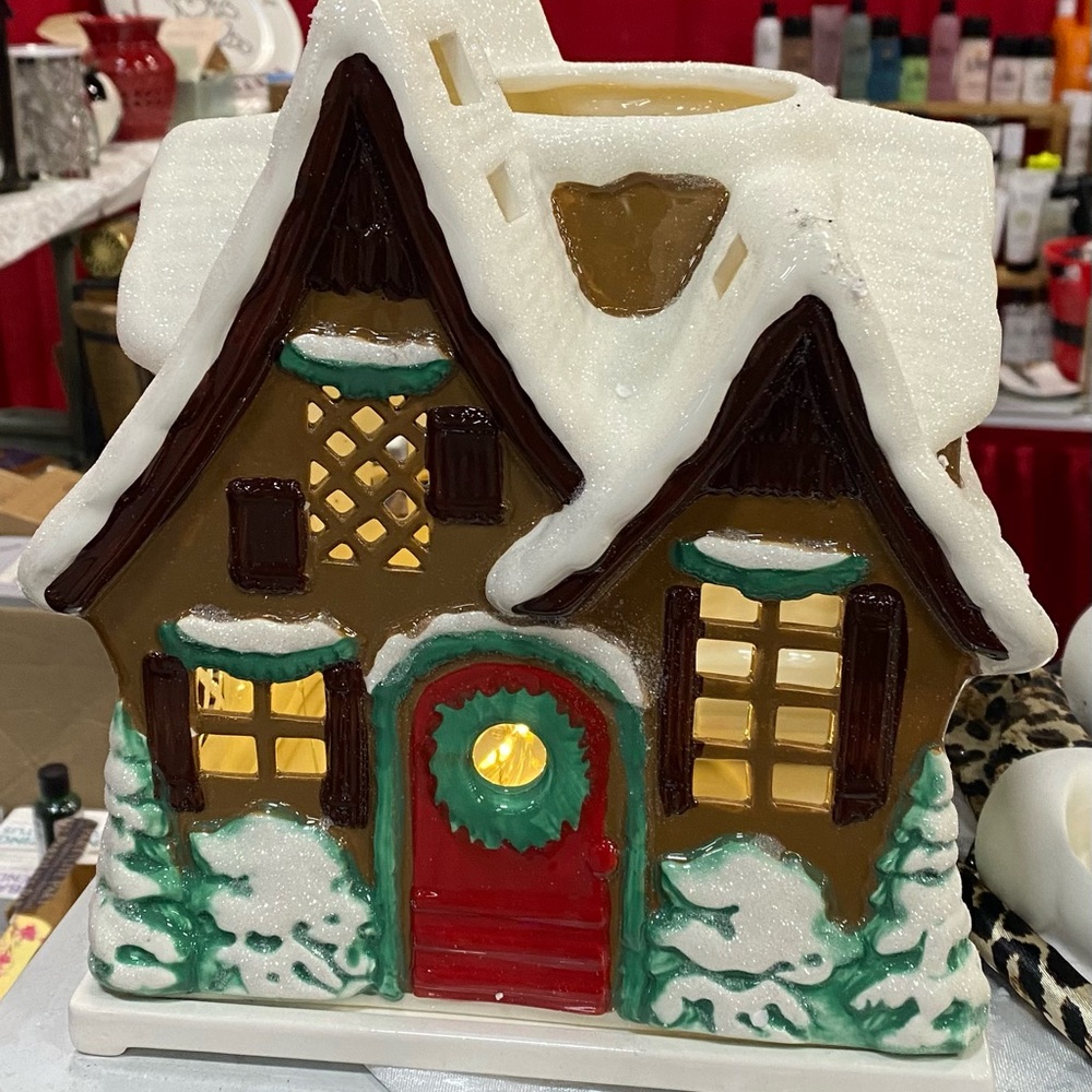 PartyLite Festive Brown and Red Holiday House Candle Holder